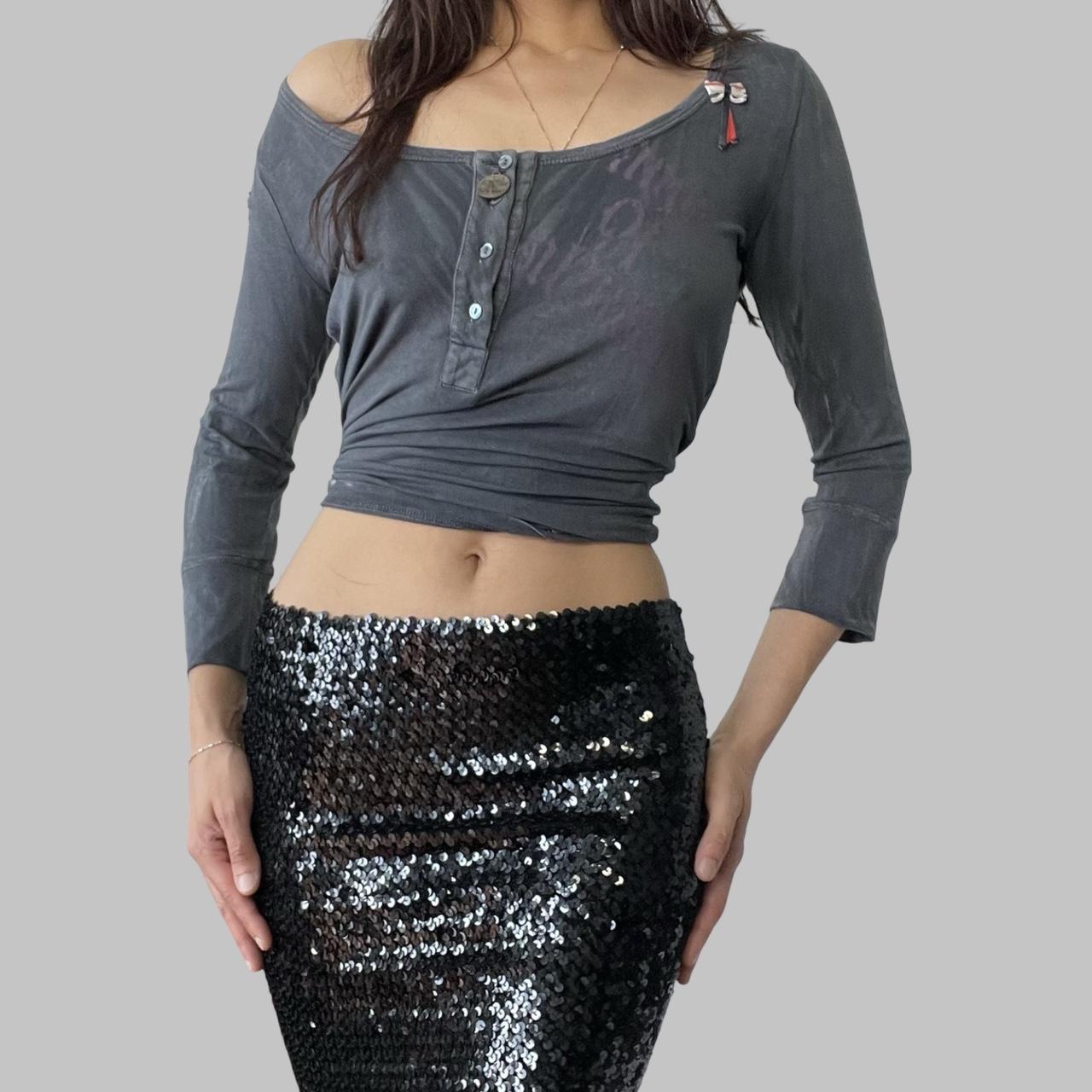Galliano grey top.
