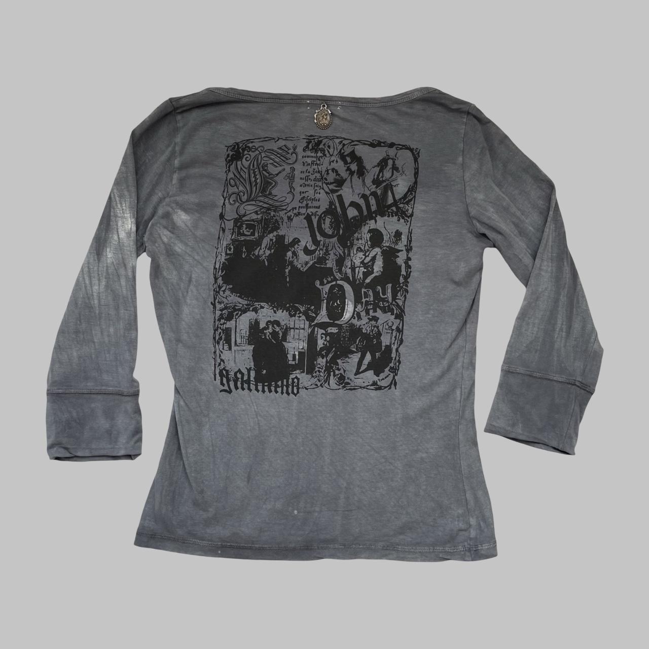 Galliano grey top.