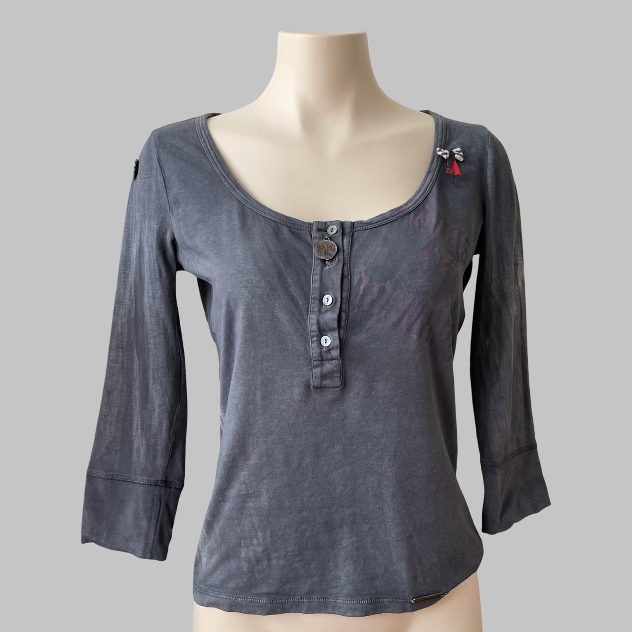 Galliano grey top.