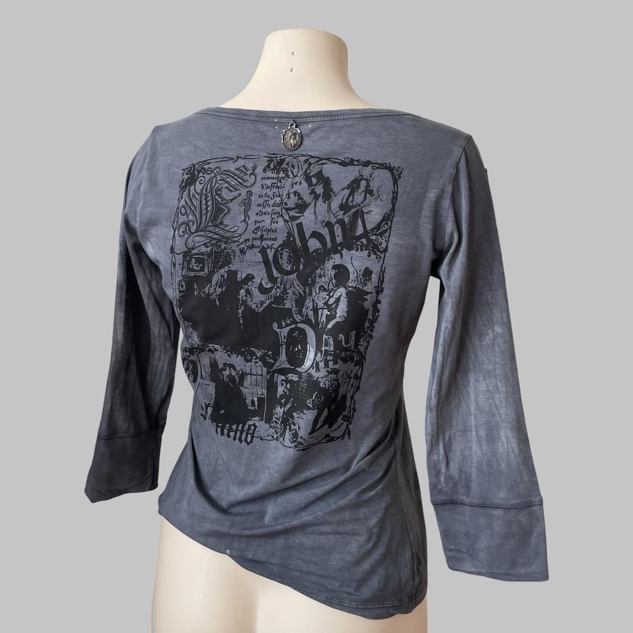 Galliano grey top.