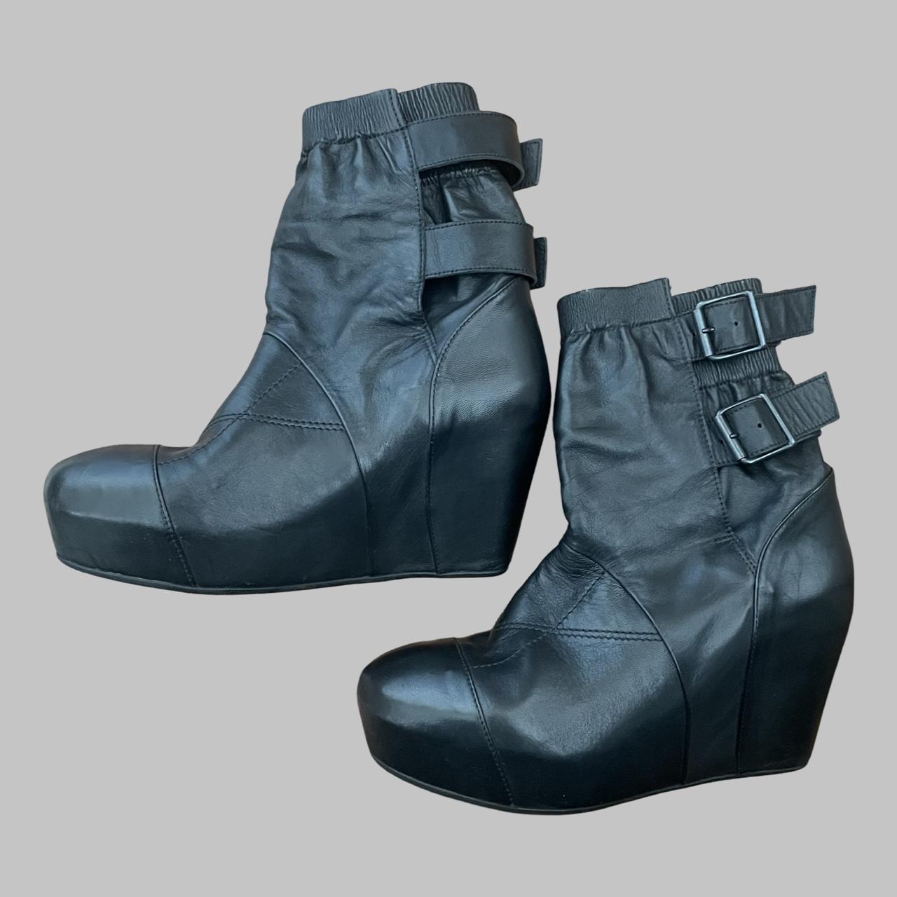 Marithe Francois Girbaud black leather wedge heels boots.