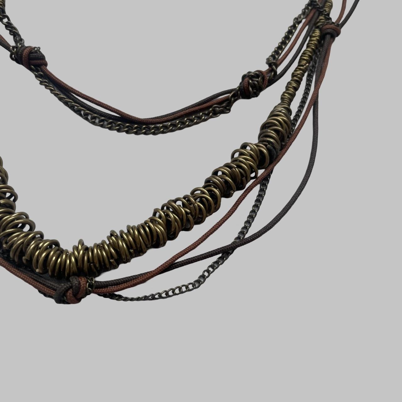 Sautoir multi-layer boho necklace.