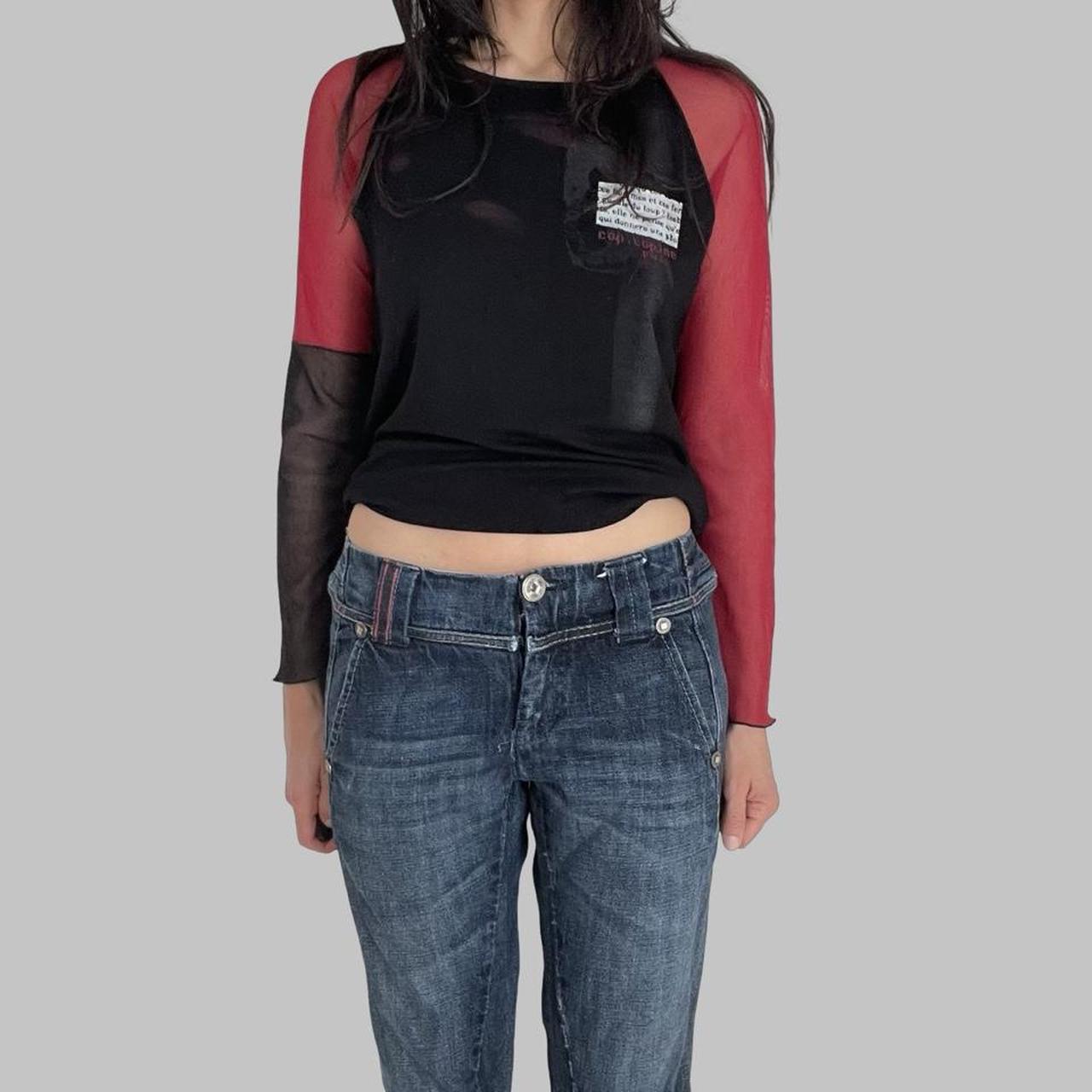 Cop copine black and red bi-material top.