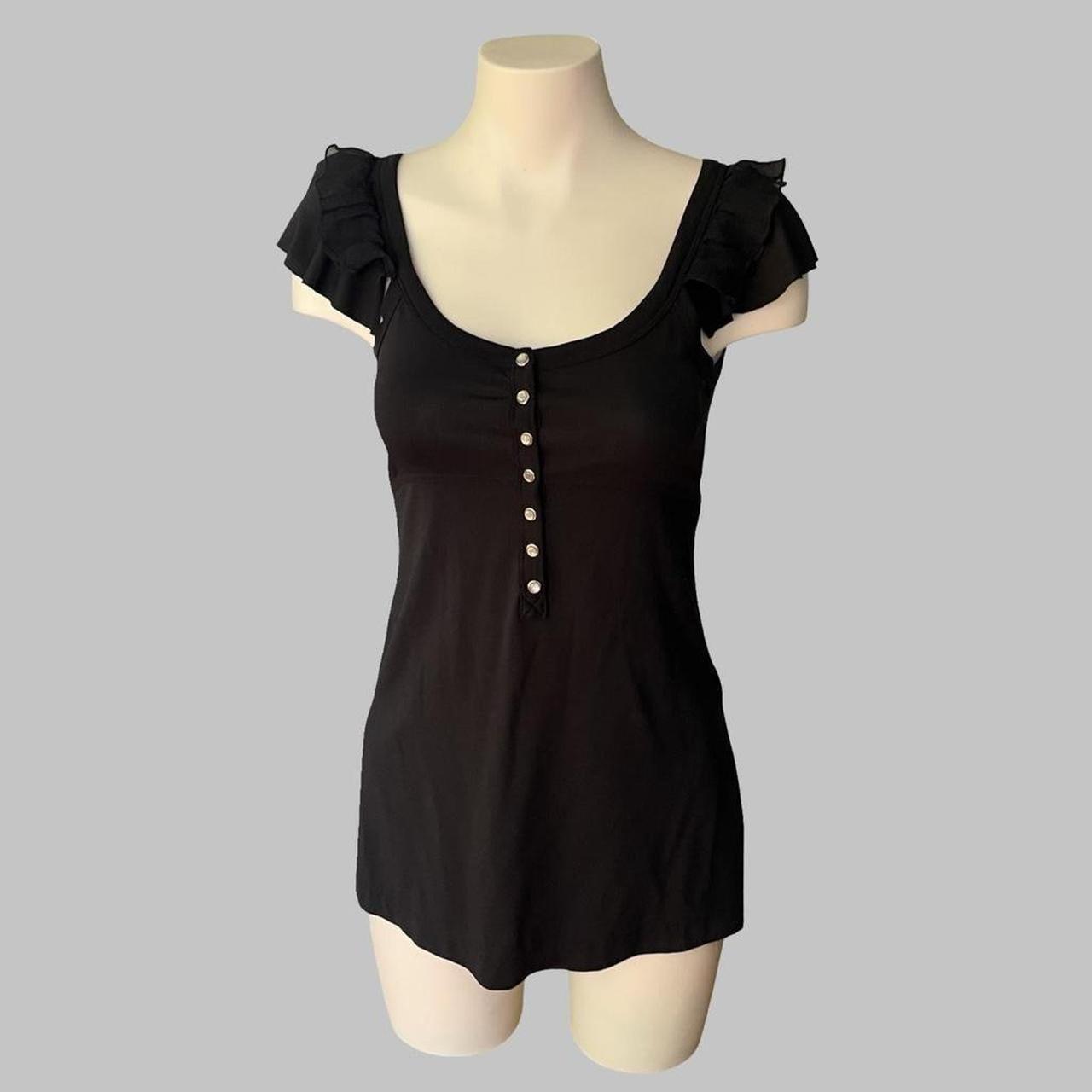 Cop copine sleeveless black top.