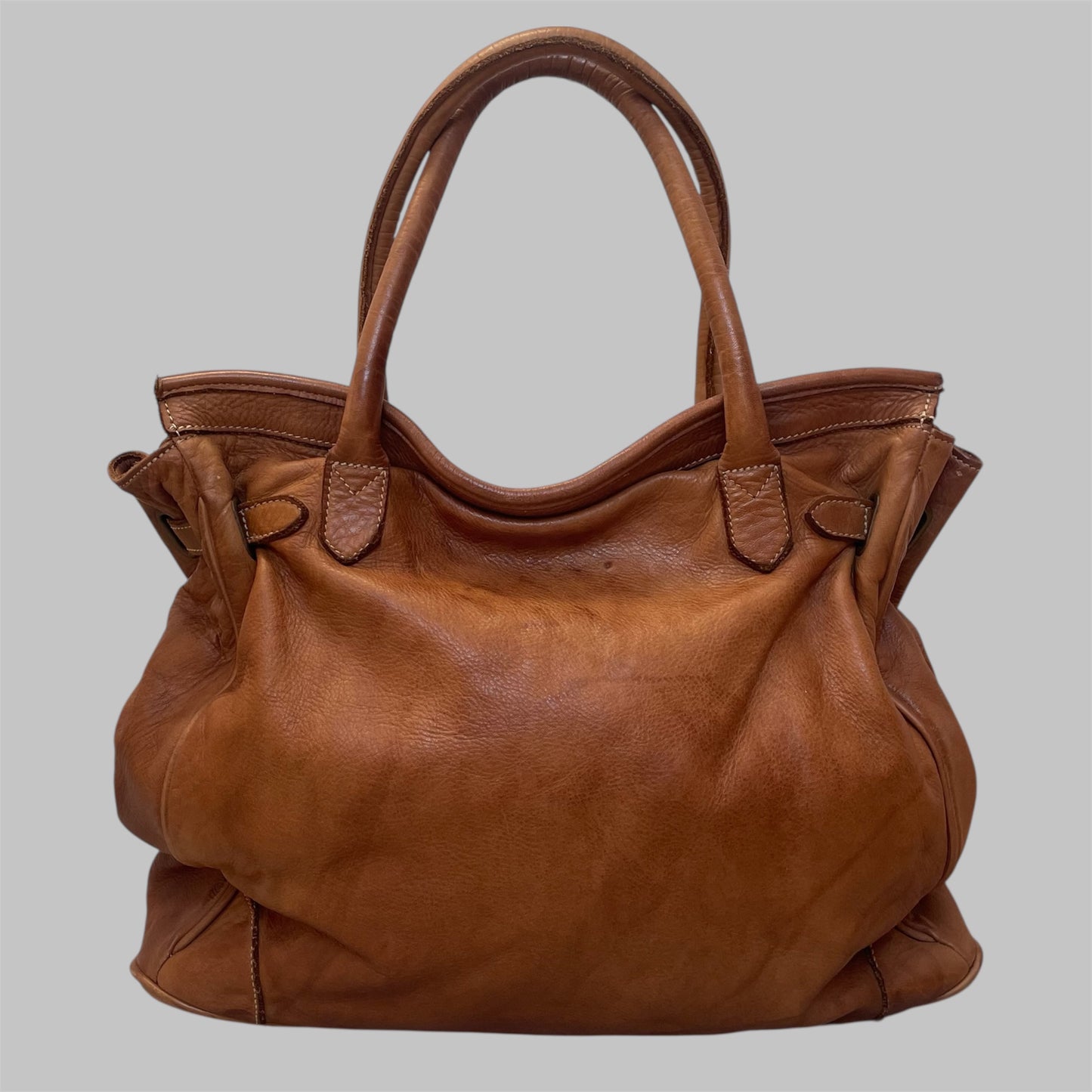 Brown cognac (large) leather firkin bag.