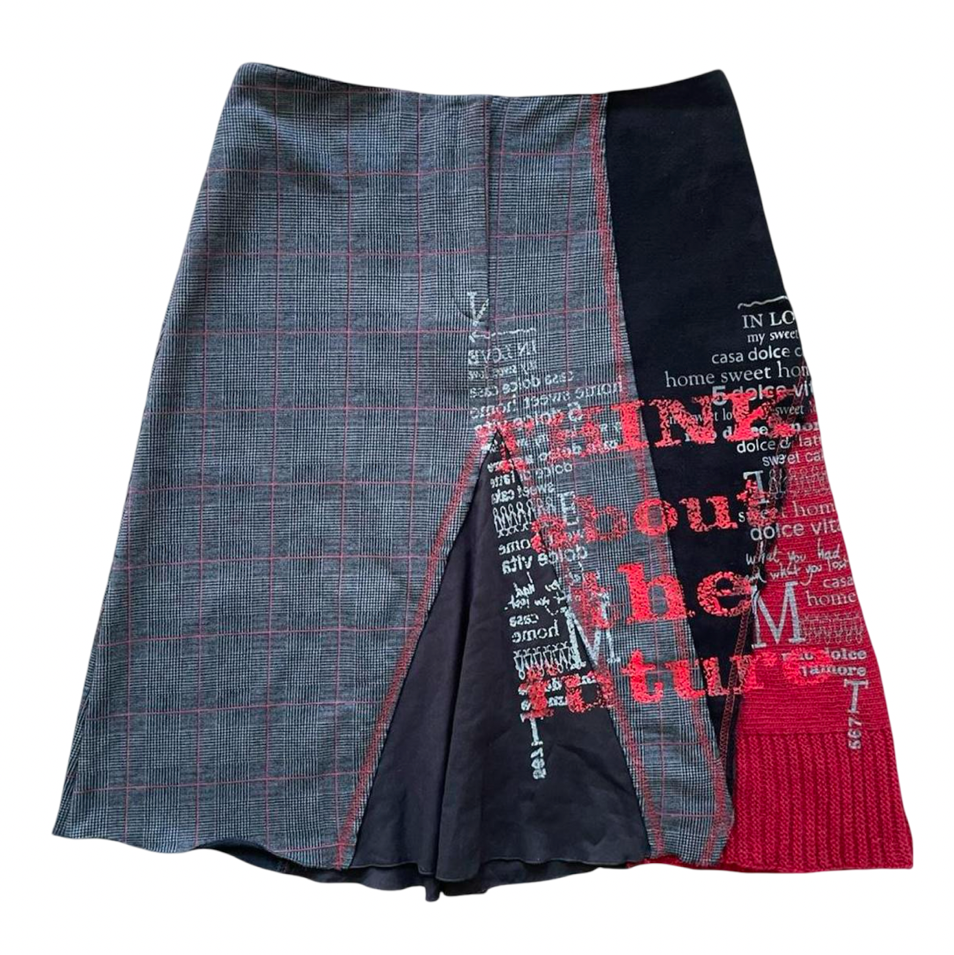 Italian mixed fabrics skirt.