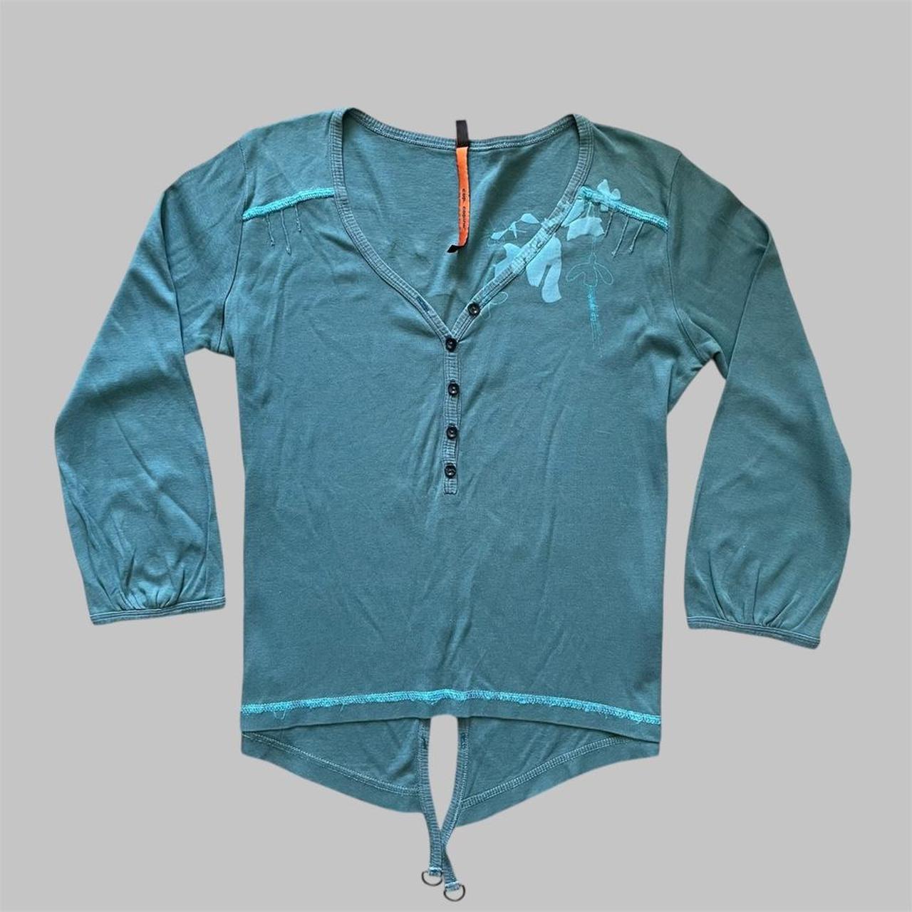 Cop Copine vintage blue buttoned 3/4 sleeve top.