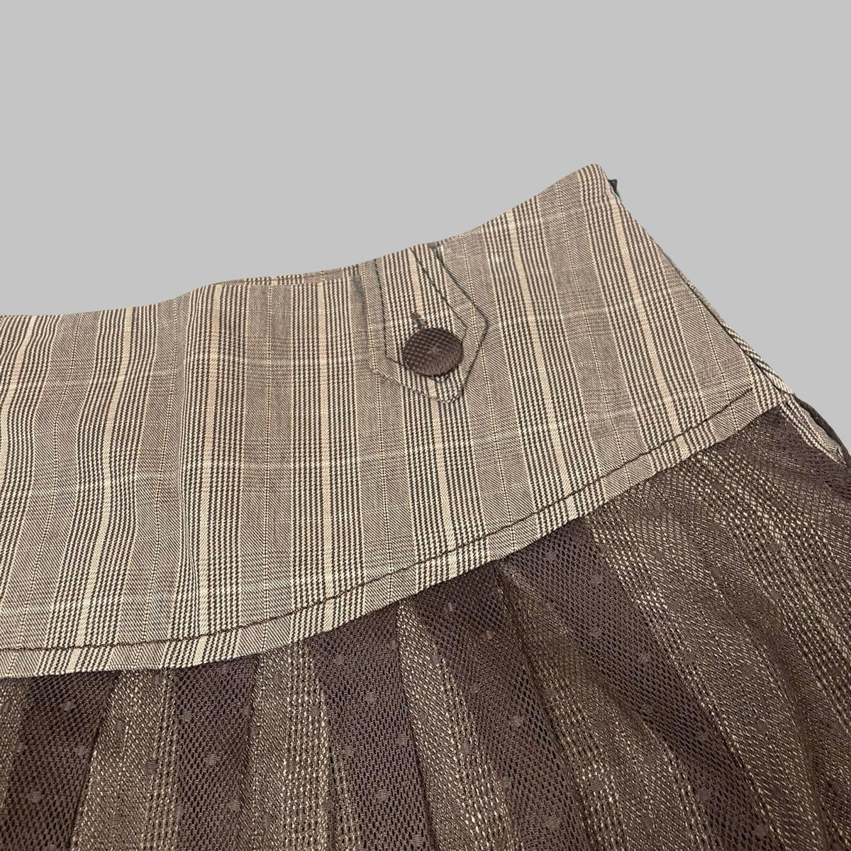 Vintage Sportmax brown tulle bubble mini skirt. Photo 3