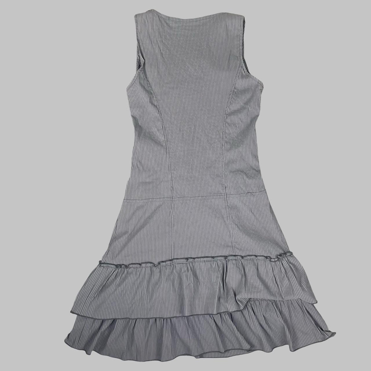Vintage French grey pinstripe ruffle dress. — photo 5