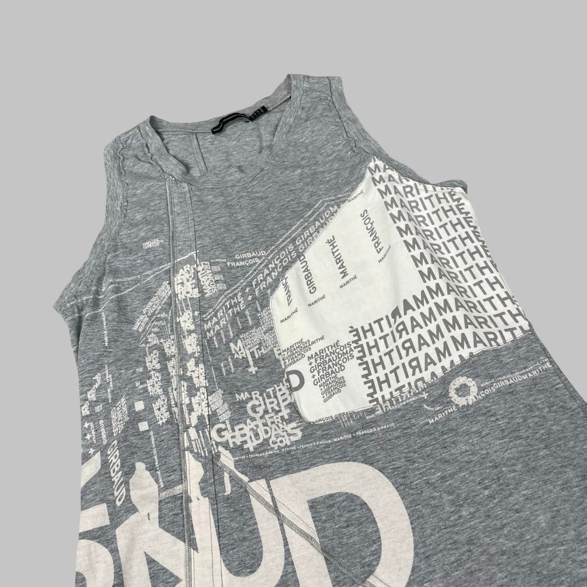 Marithé + François Girbaud grey graphic tank top. — photo 2