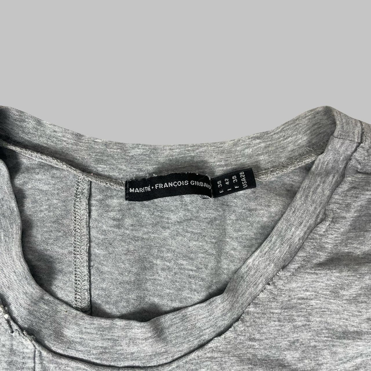 Marithé + François Girbaud grey graphic tank top. — photo 3
