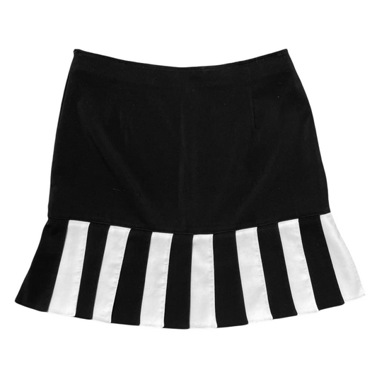 French piano skirt.