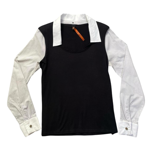 Cop copine long sleeve top with removable collar.