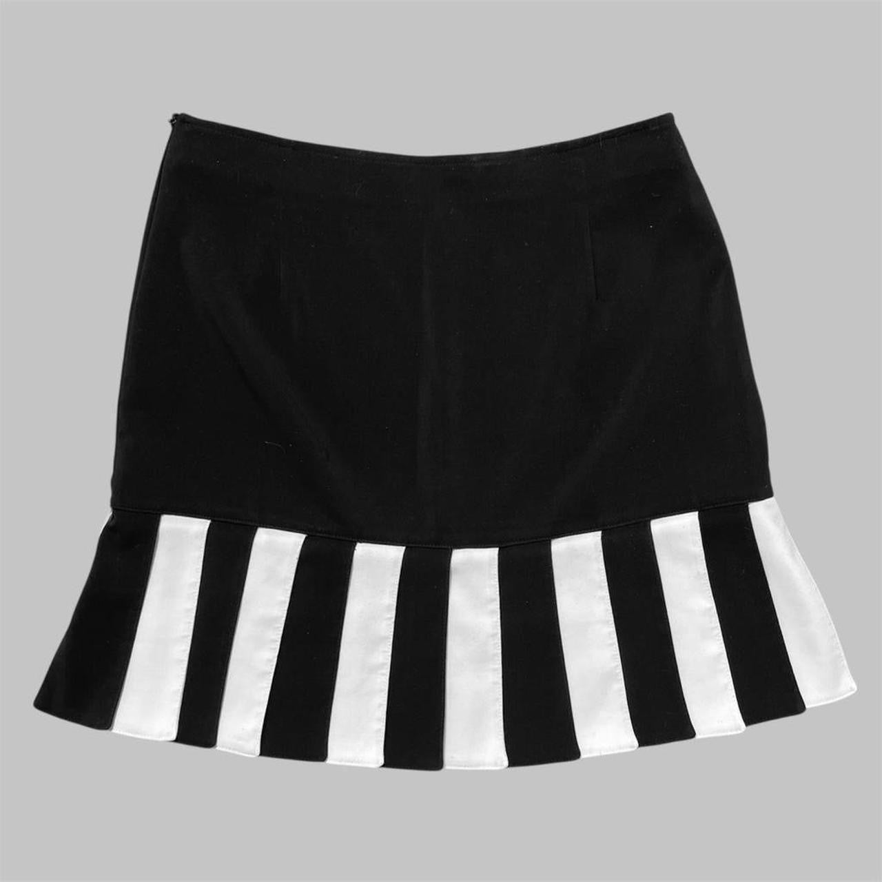 French piano skirt.