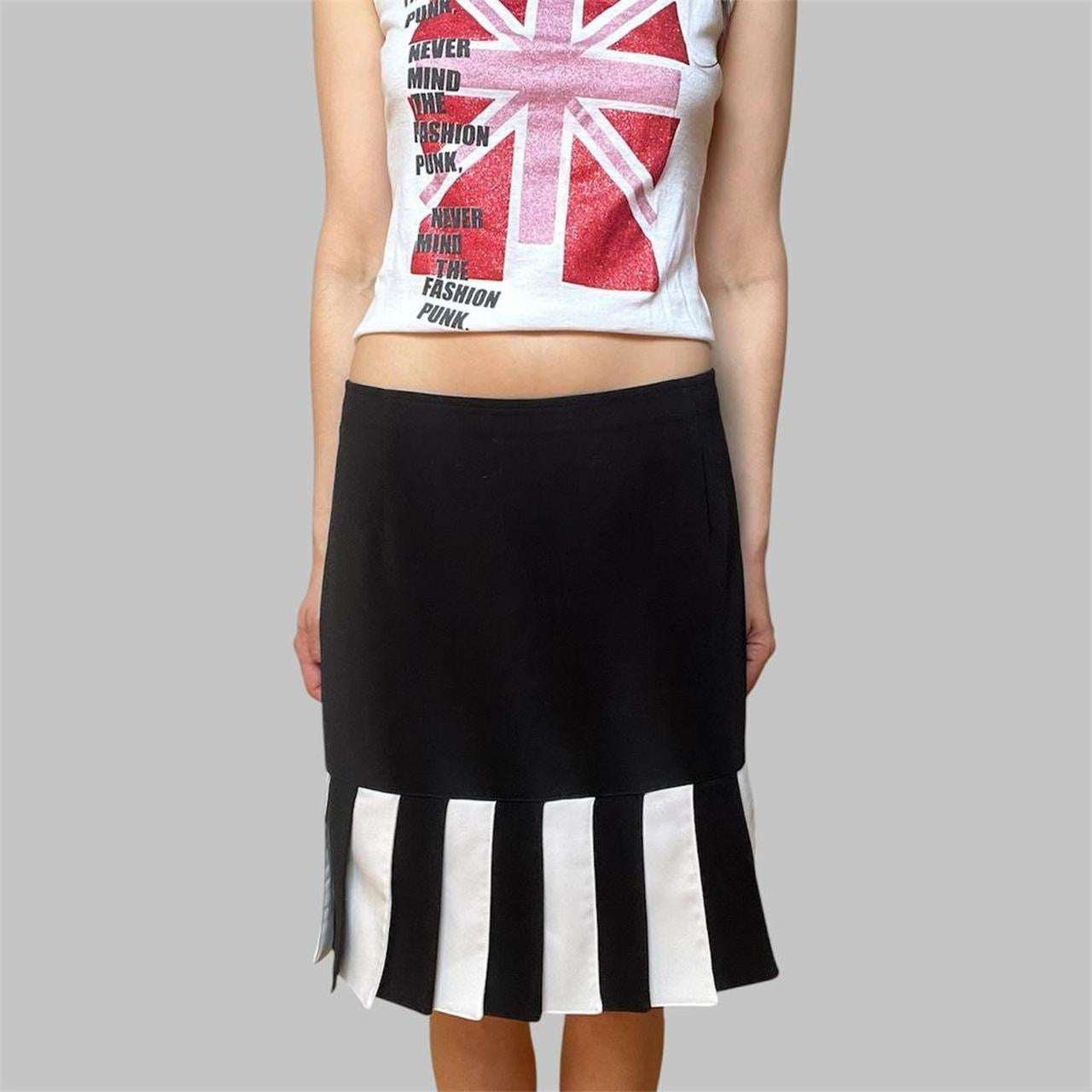 French piano skirt.