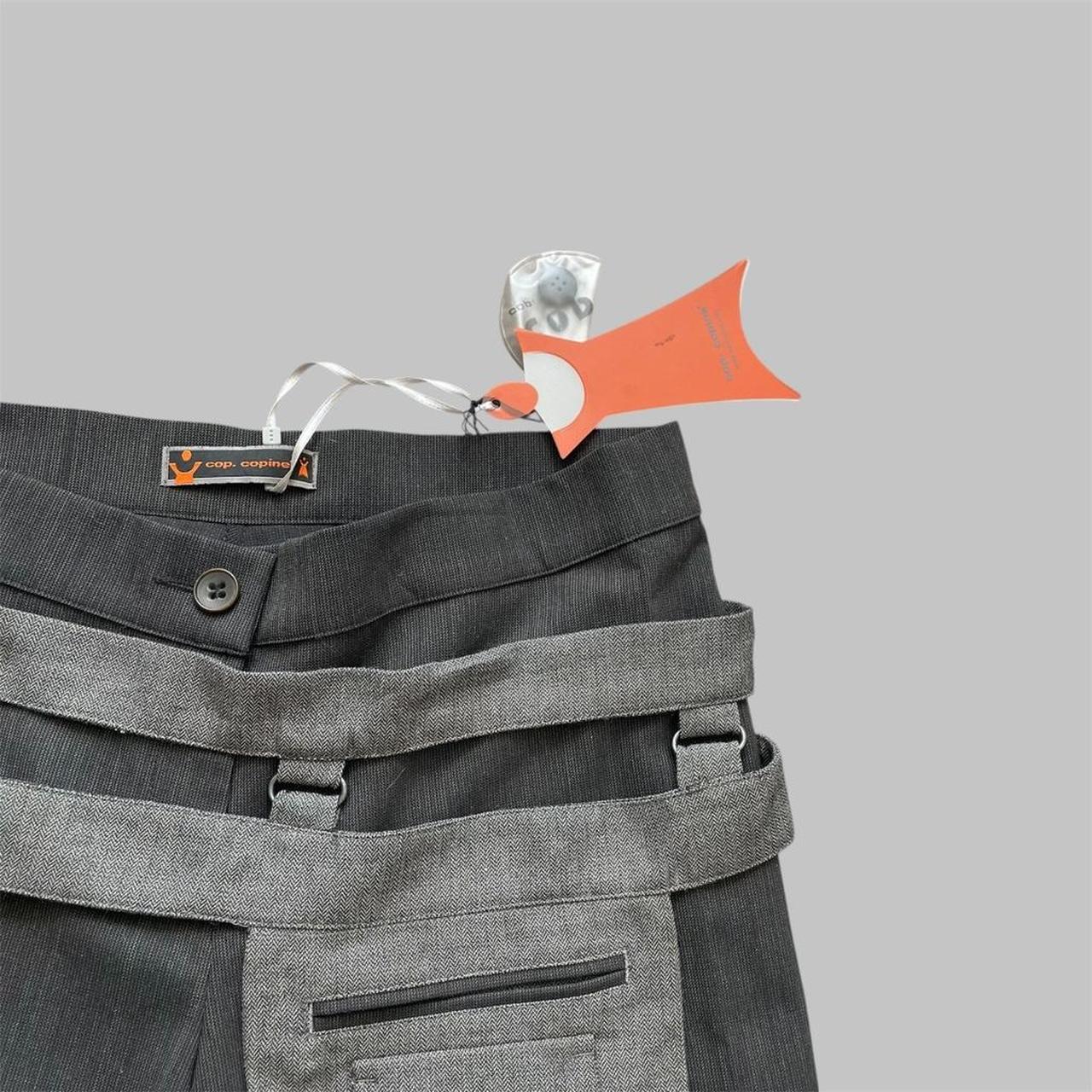 Cop copine two-piece trouser and belt.